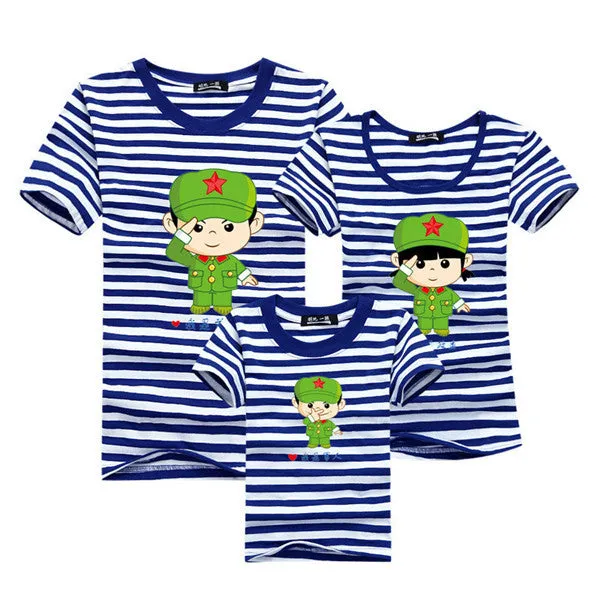 1piece New Fashion Family Matching Outfits T-shirt For mother father Baby Family fitted short-sleeved Navy Stripped Family Shirt