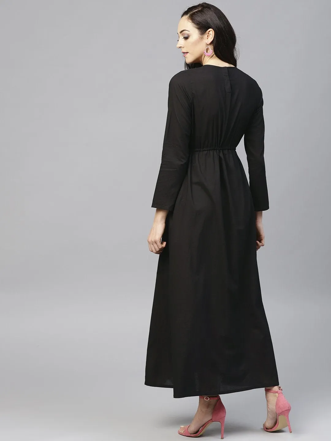 Black Printed Maxi Dress With Round Neck And Full Sleeves