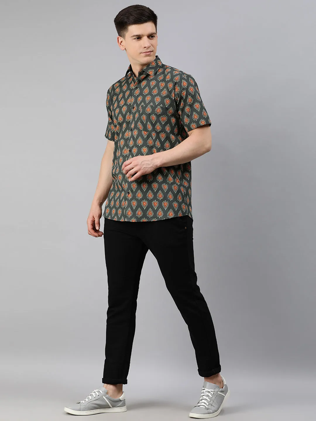 Green Cotton Short Sleeves Shirts For Men-Mmh004