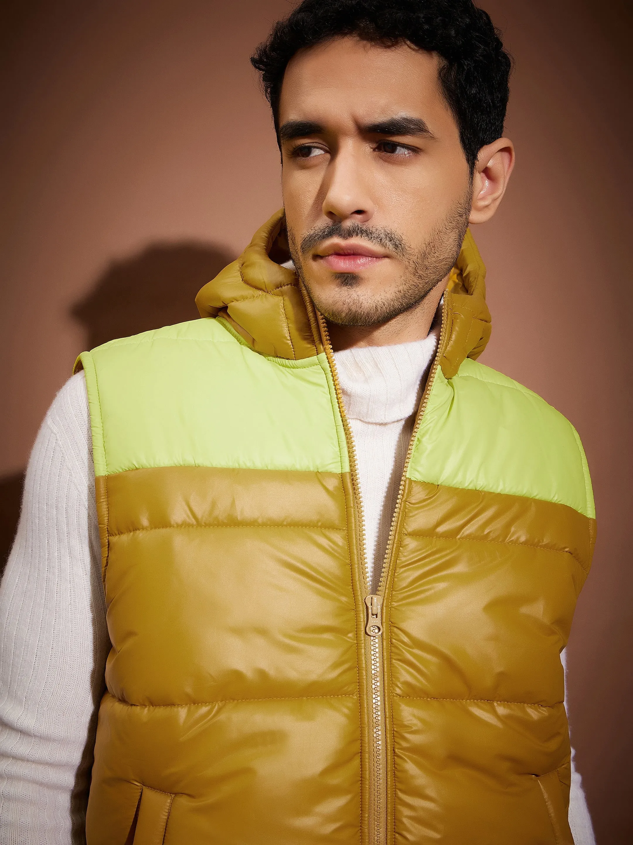 Men Khaki & Neon Yellow ColorBlock Sleeveless Hoodie Jacket