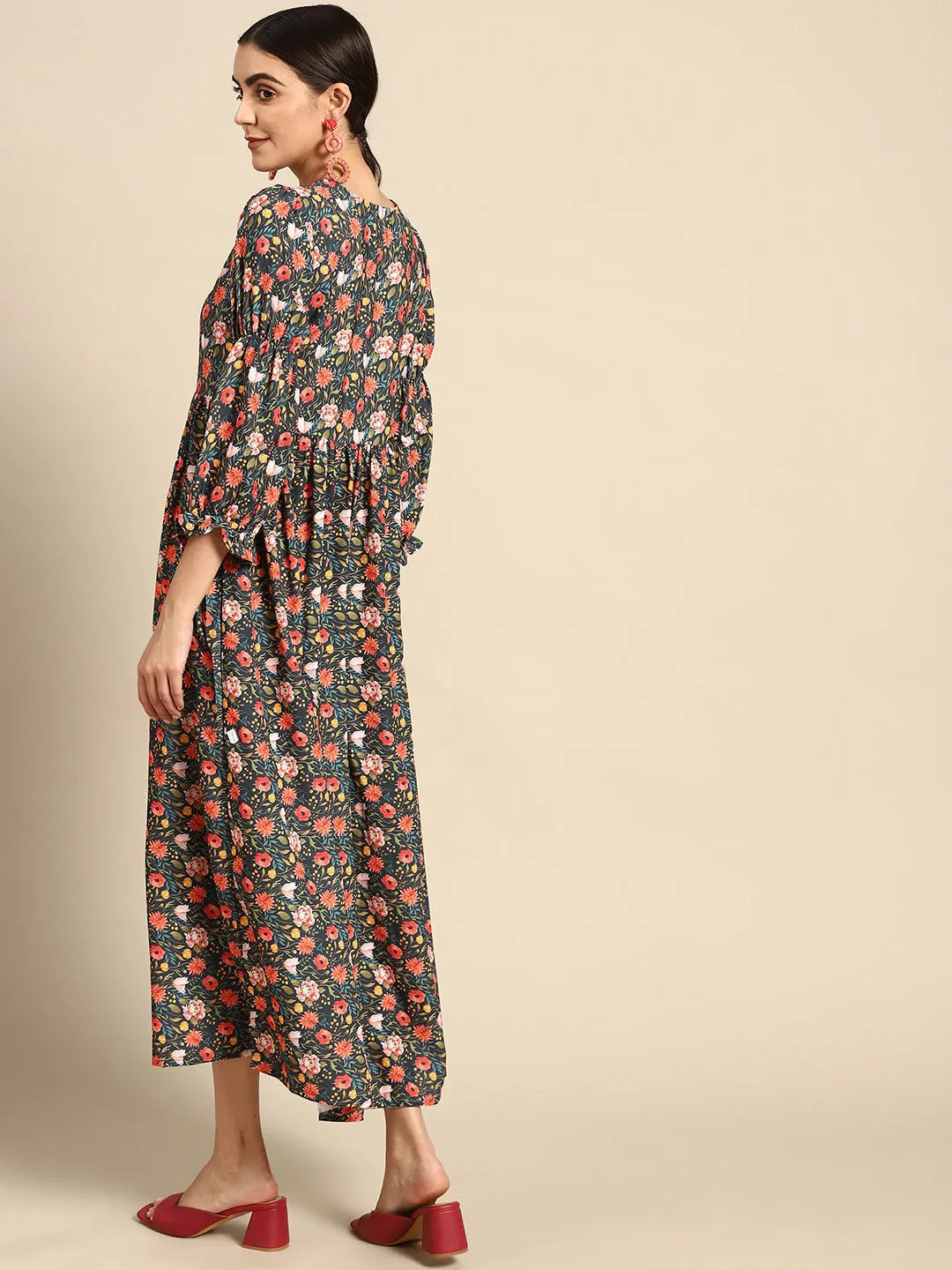 Women Black Floral Printed Dress With Three Quarter Sleeves