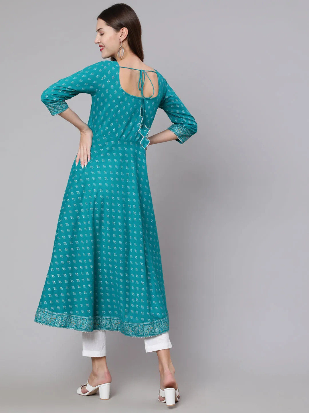 Women Green Ethnic Printed Dress With Three Quarter Sleeves