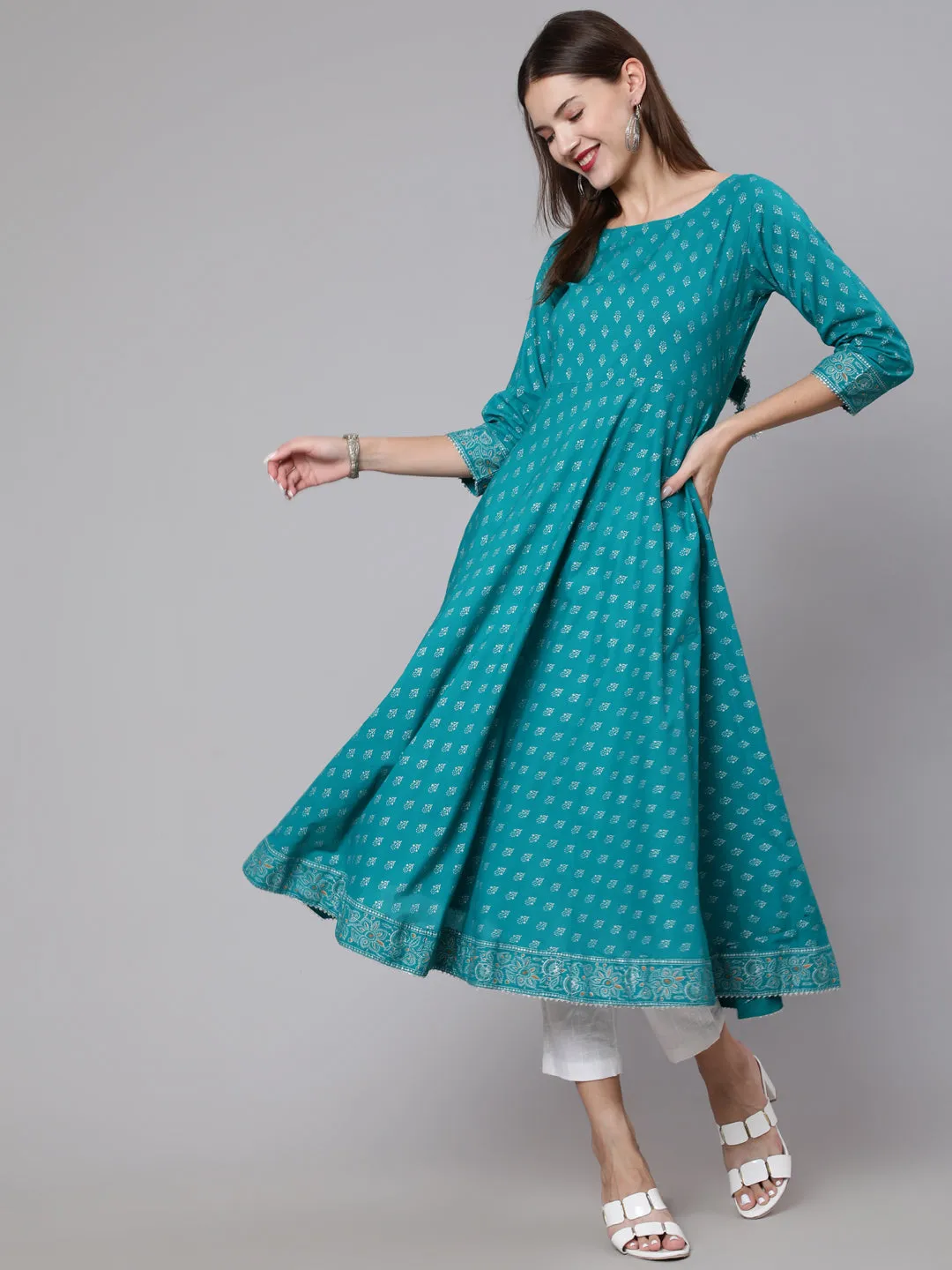 Women Green Ethnic Printed Dress With Three Quarter Sleeves